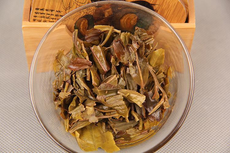 HelloYoung Pu'er Tea Cake Icelandic Ancient Icelandic Sweet Seven-seed Puer Raw Tea 100g