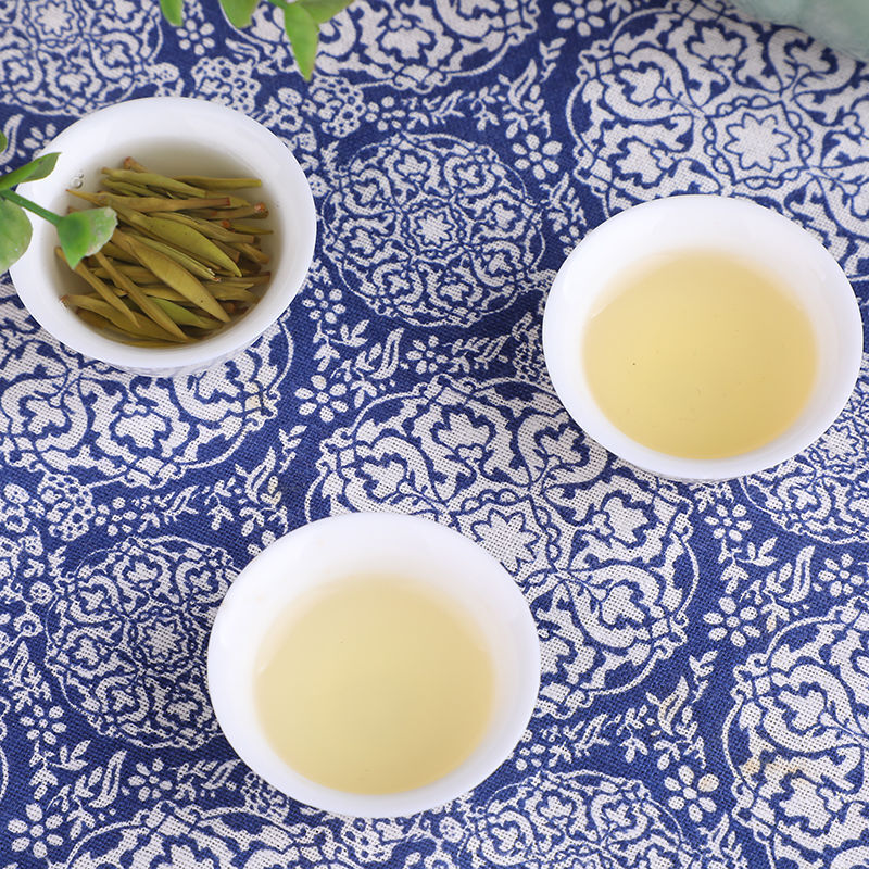 150g Yellow Tea Yueyang Junshan Silver Needle Whole Buds Canned Bulk Tea