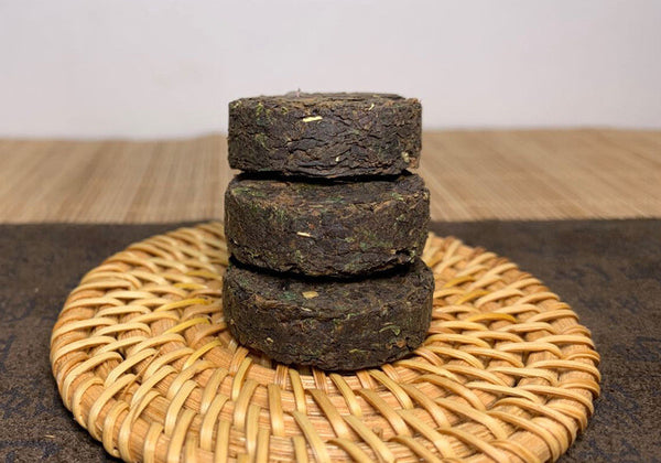 Yunnan Pu'er Cooked Tea Classic Candy Paper Small Jade Cake Old Tea Xiaotuo Tea