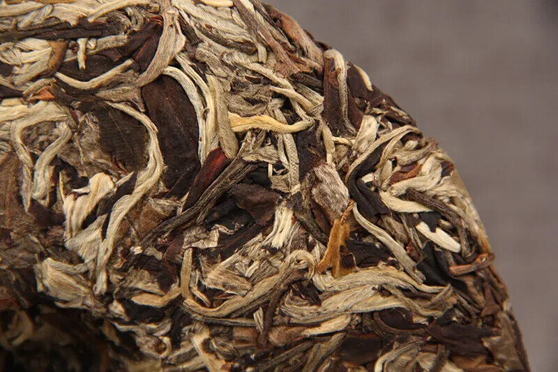 HelloYoung New Raw Tea Yunnan Pu'er Tea Moonlight White Cake Pure Handmade Trees 357g