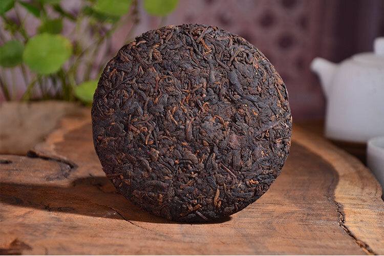 Pu'er Tea Cake Cooked Tea Cake Class Seal Golden Bud Cake Palace Puerh Tea 357g