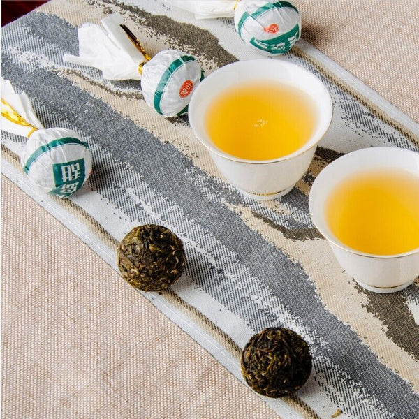 HelloYoung Yunnan Puerh Tea Longzhu Iceland Lao Man'e Tea Leaves 500g/1.1lb