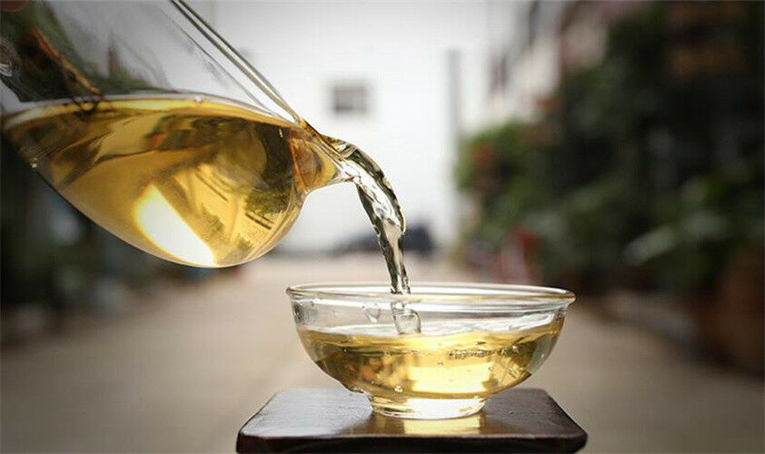 HelloYoung Raw Puerh Tea Organic Moonlight Beauty Menghai Puer Moonlight Sheng Pu-erh 357g