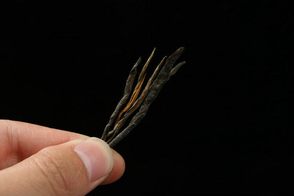 HelloYoung Fengqing Dian Hong tea spring tea Two-leaf pine needles (No. 1) Lijiao black tea