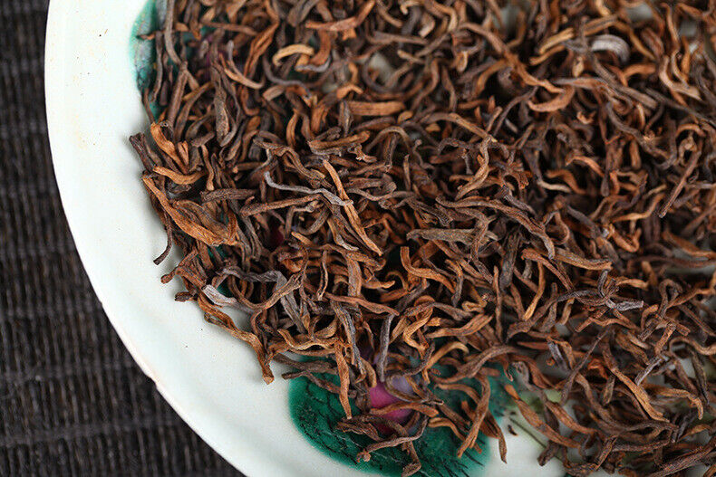HelloYoung 500g Yunnan Pu'er Tea Menghai Spring Tea Golden Buds Ripe Tea Loose Tea
