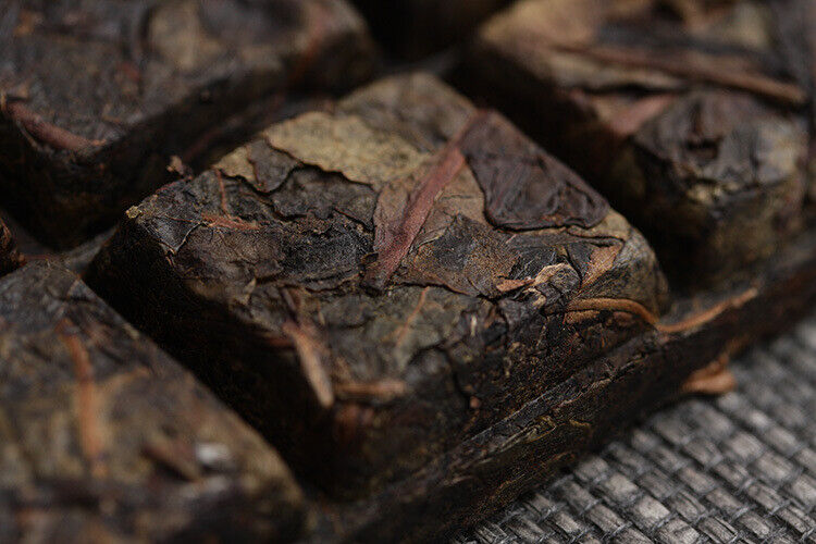 HelloYoung Yunnan Pu'er Tea 50g*2 Old Banzhang Golden Leaf Raw Brick Tea Aged Pu'er Tea
