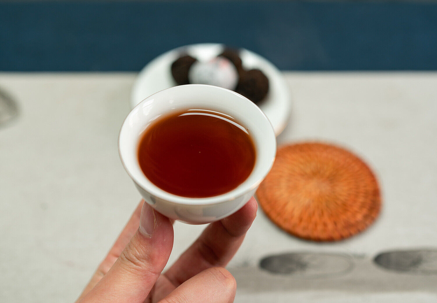 HelloYoung 8g/pastille Icelandic Dragon Pearl Pu-erh Ripe Tea Small Tuocha Dragon Pearl