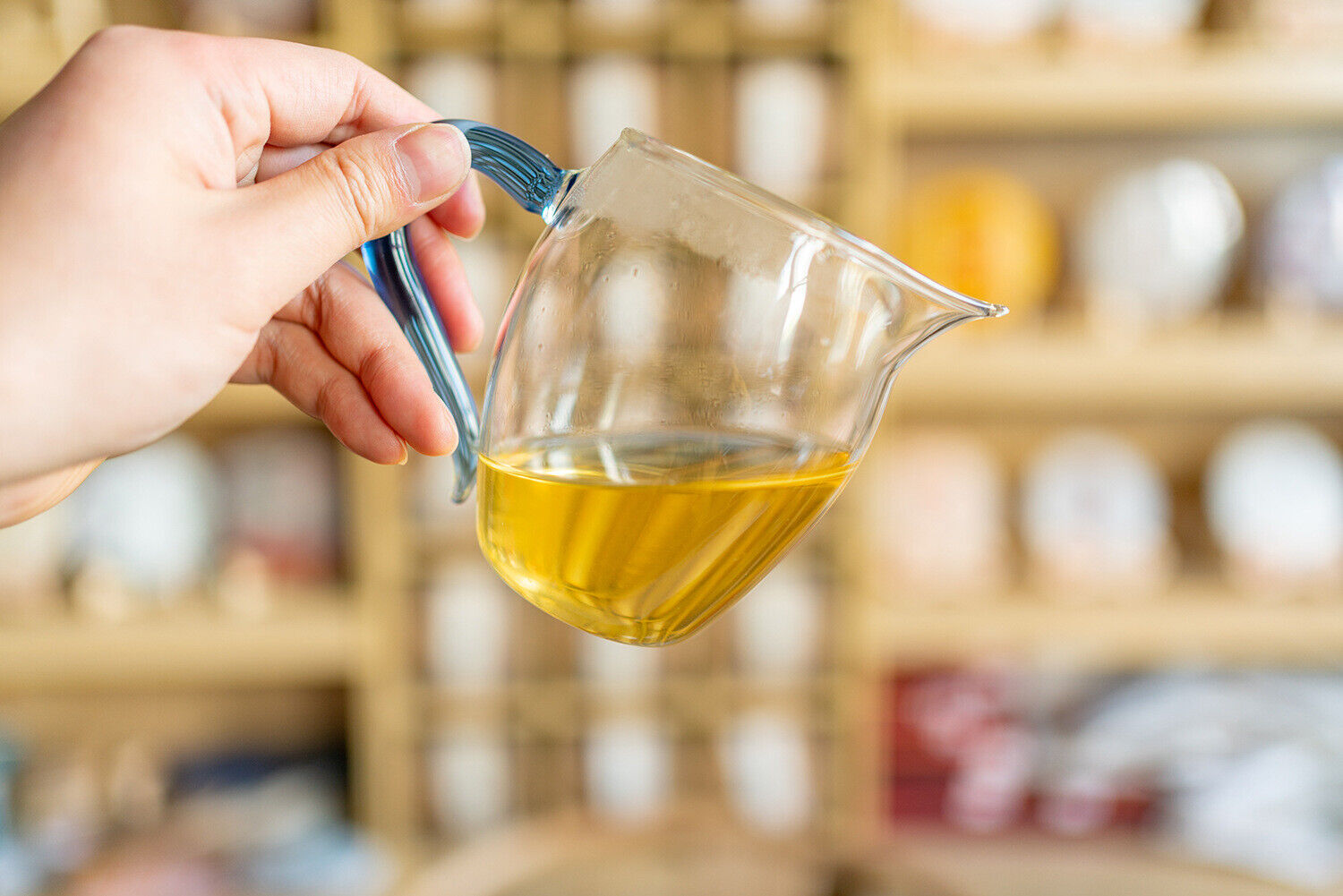 HelloYoung 400g Yunnan Ancient Pu'er Seven Seed Cake Tea DaXueshan Handle Tea Pu'er Raw Tea