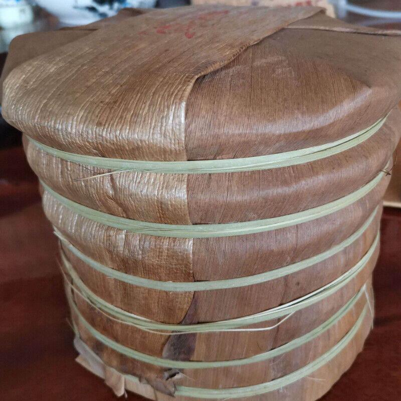 HelloYoung Aged Pu'er Tea Organic Old Pu'er Tea Top-Grade Yi Wu Cha Tea Yunnan 357g Secondary image