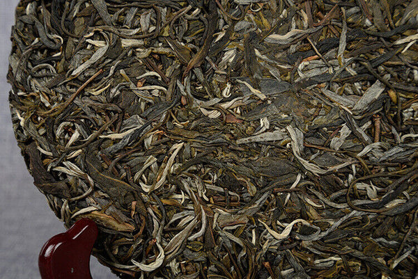 HelloYoung Yunnan Pu'er Raw Tea 357g Nannuo Raw Tea Cake Pu'er Raw Tea Cake 357g南糯生饼 普洱生茶饼