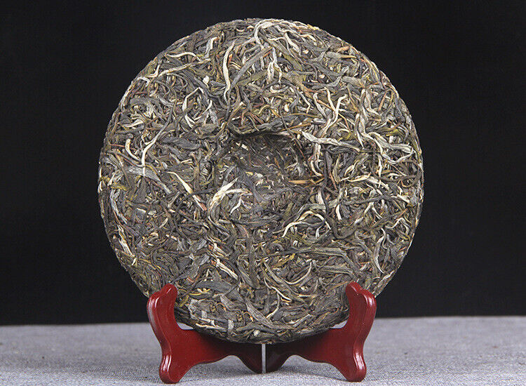 HelloYoung 357g Old Tree Puerh Raw Tea Cake Menghai Black Tea 头春茶年传世印级 古树普洱茶生茶勐海黑茶密香