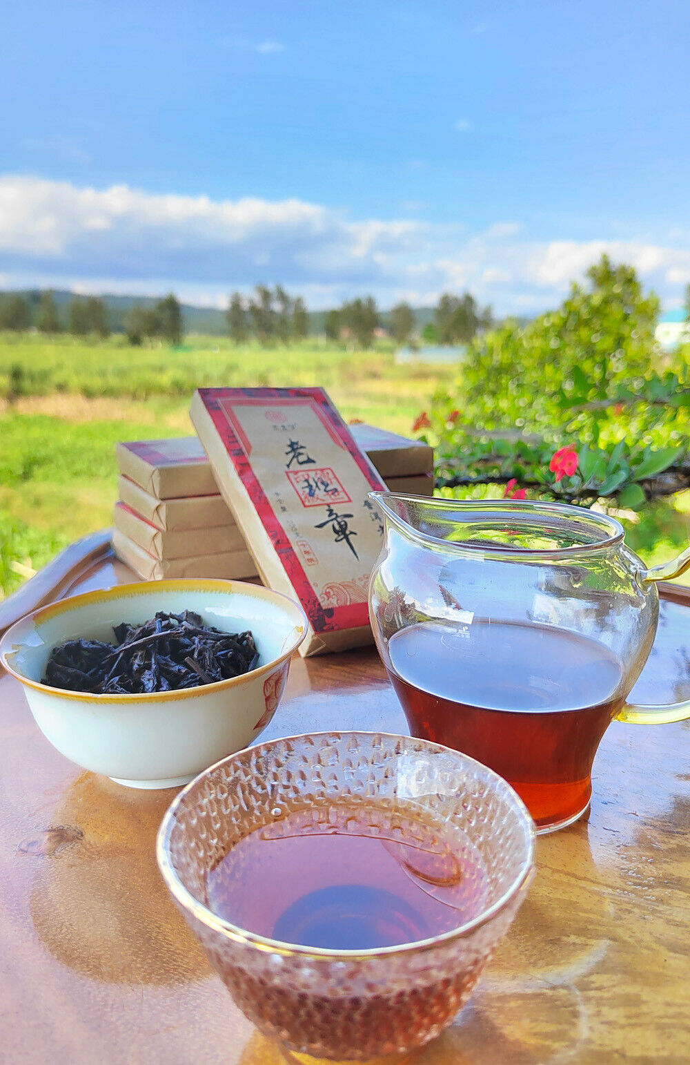 HelloYoung 200g Laobanzhang Pu'er Tea Mature Tea Pu'er Tea Bricks Yunnan Aged Old Pu'er Tea