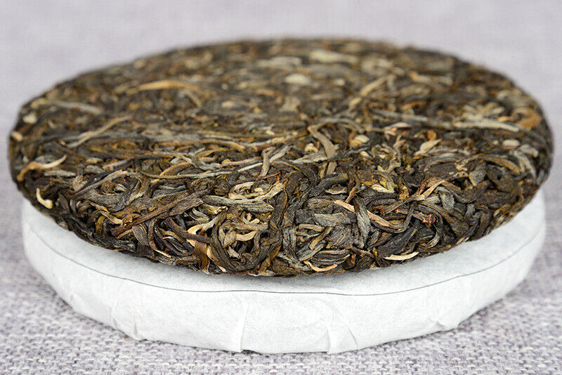 HelloYoung 200g Yunnan Pu'er Seven Seed Cake Tea High Pole Raw Tea Cake Early Spring Tea