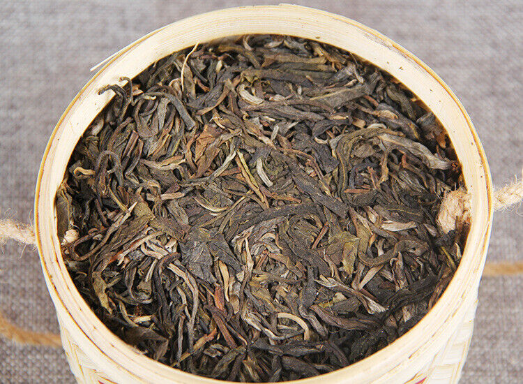 Natürlicher Bambus Korb Pu-erh Grüner Tee Top 500g Antiker Raw Pu'er Tee Kuchen