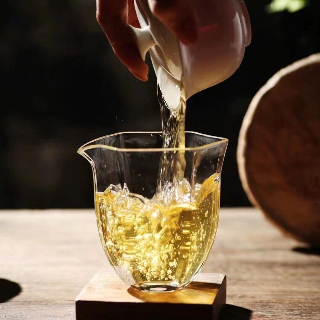 HelloYoung Yunnan Tea Menghai Mannuo Ancient Tree 200g Pu'er Tea Fragrant Tea Cake Tea