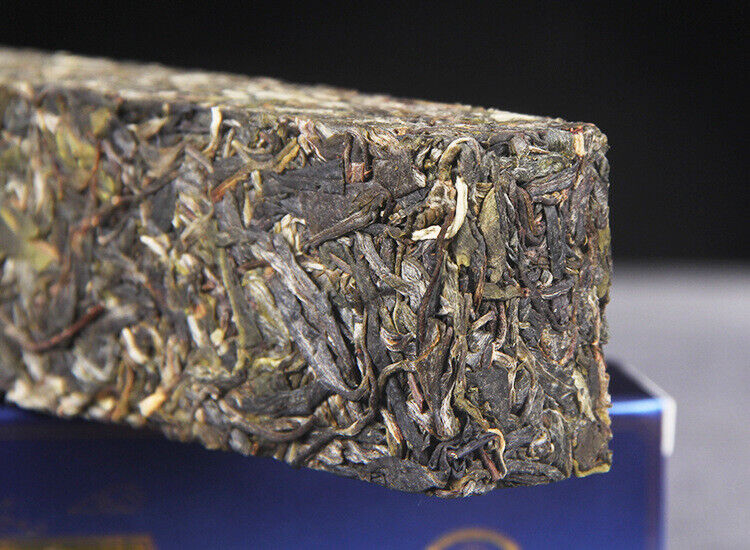 HelloYoung Ancient Trees Puerh Tea 300g Raw Tea Column Tea Leaves 邦东昔归黄金条