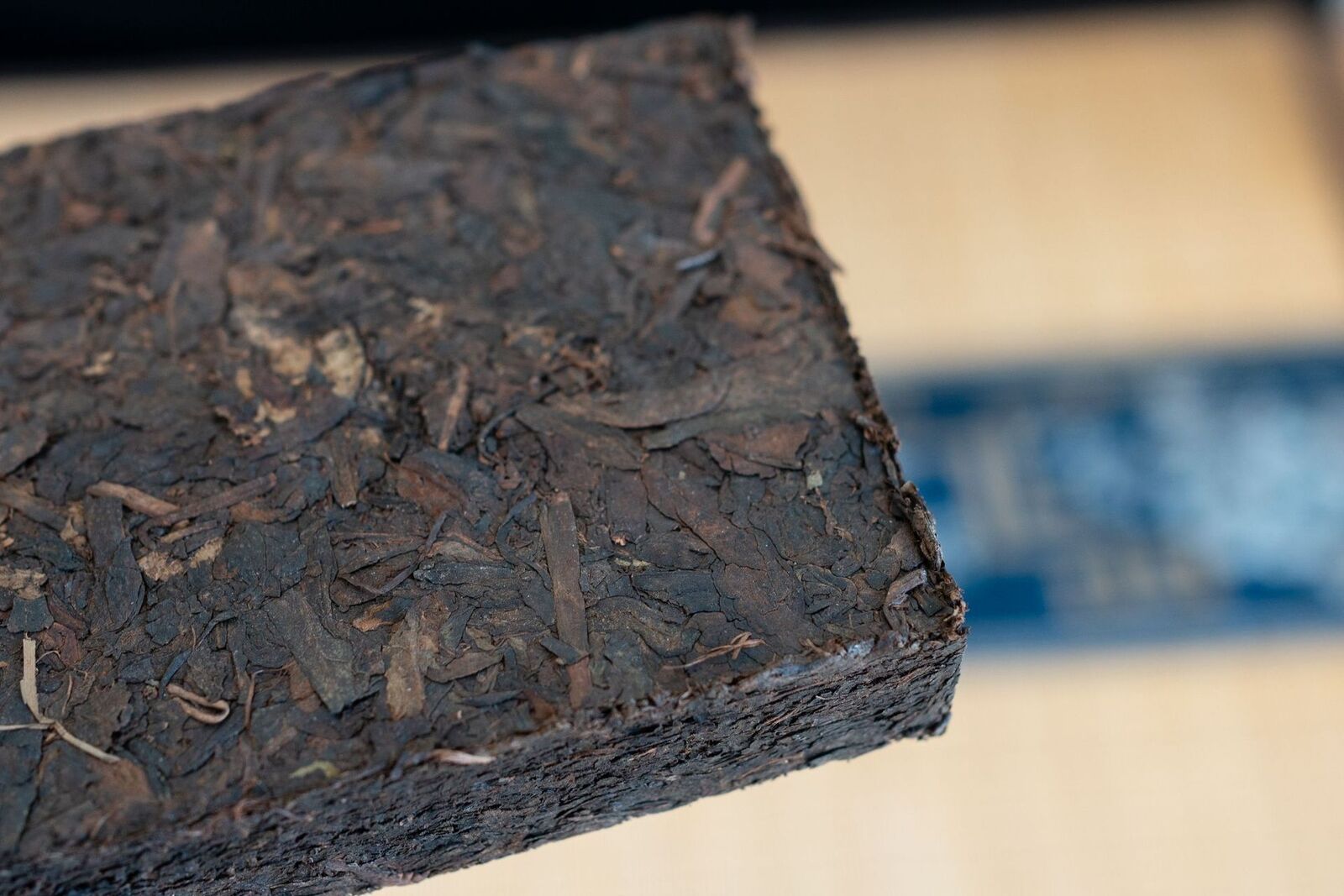 HelloYoung 250g/brick 7562 Pu'er tea brick Yunnan ancient tree Pu'er ripe tea brick
