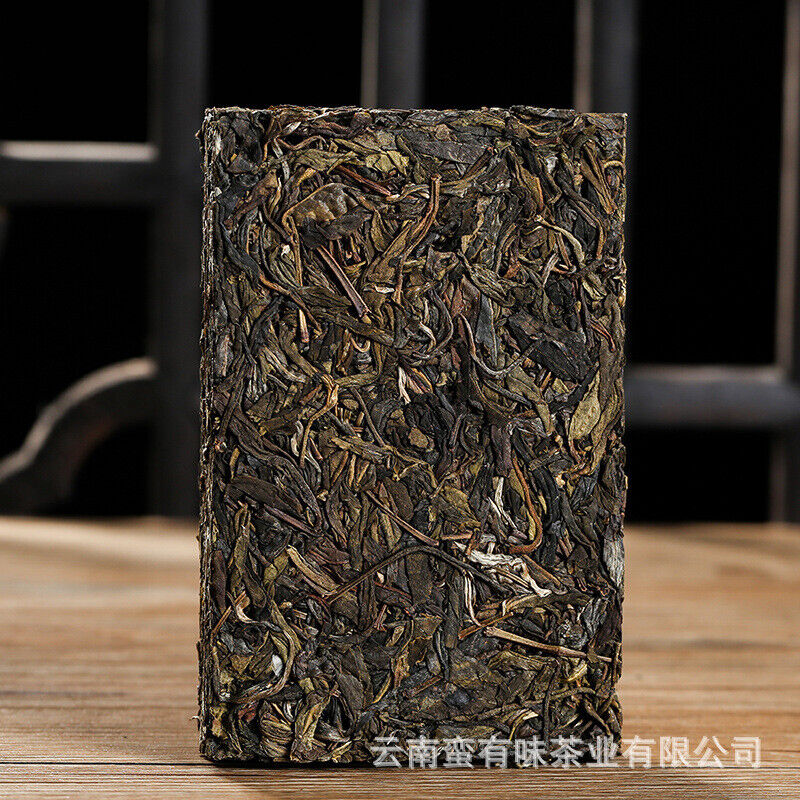 HelloYoung Yunnan Pu'er tea Lao Banzhang golden leaf raw tea 1pack of 4pieces 1bundle= 1kg Secondary image