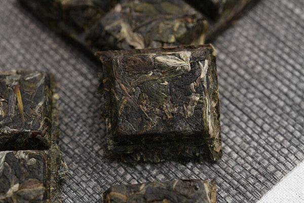 HelloYoung Yunnan Pu'er Tea 50g Icelandic Sweet Large Old Tree Pu'er Raw Tea Brick