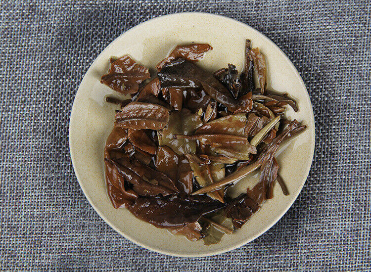HelloYoung 357g Yunnan Tea Puerh Tea Moonlight White Cake Jingmai Mountain Arborvitae