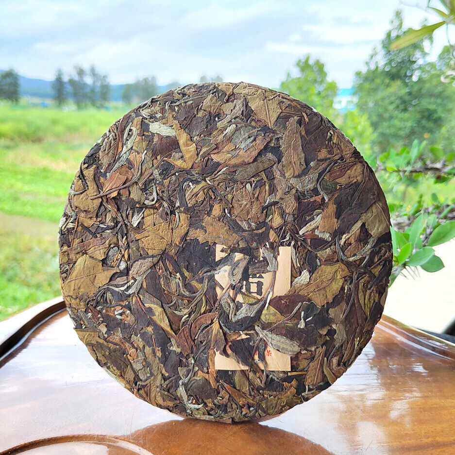 HelloYoung White Tea Pu'er Tea Old Tree White Tea Cake 300g Secondary image
