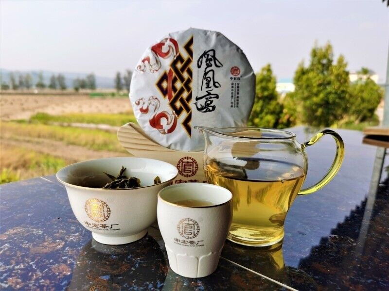 HelloYoung Phoenix Nest Ancient Tree Tea First Spring Pu-erh Raw Tea 200g High Bar Cake Tea