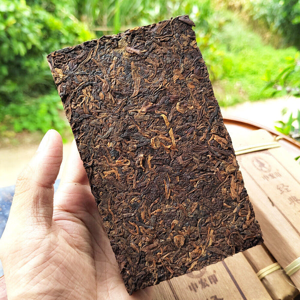 HelloYoung 250g Yiwu ripe brick camphor brick tea old tea shoots leaf packaging ripe pu'er