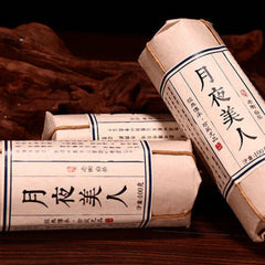 100g Weißer Tee Yunnan Weißer Pfingstrose Tee Kuchen Hohe Qualität Moonlight Tee
