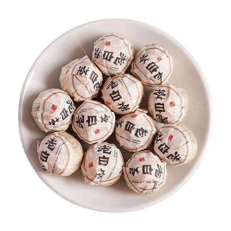 HelloYoung Yunnan Pu'er tea Fuding white tea process white peony old white tea dragon pearl Main image