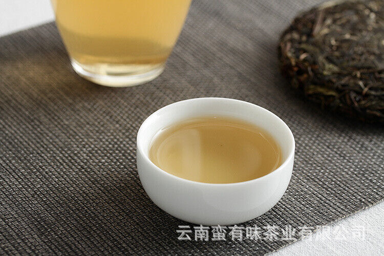 HelloYoung 100g Yunnan Pu'er Tea Big Tree Old Tree Tea Xigui Small Cake Raw Healthy Tea