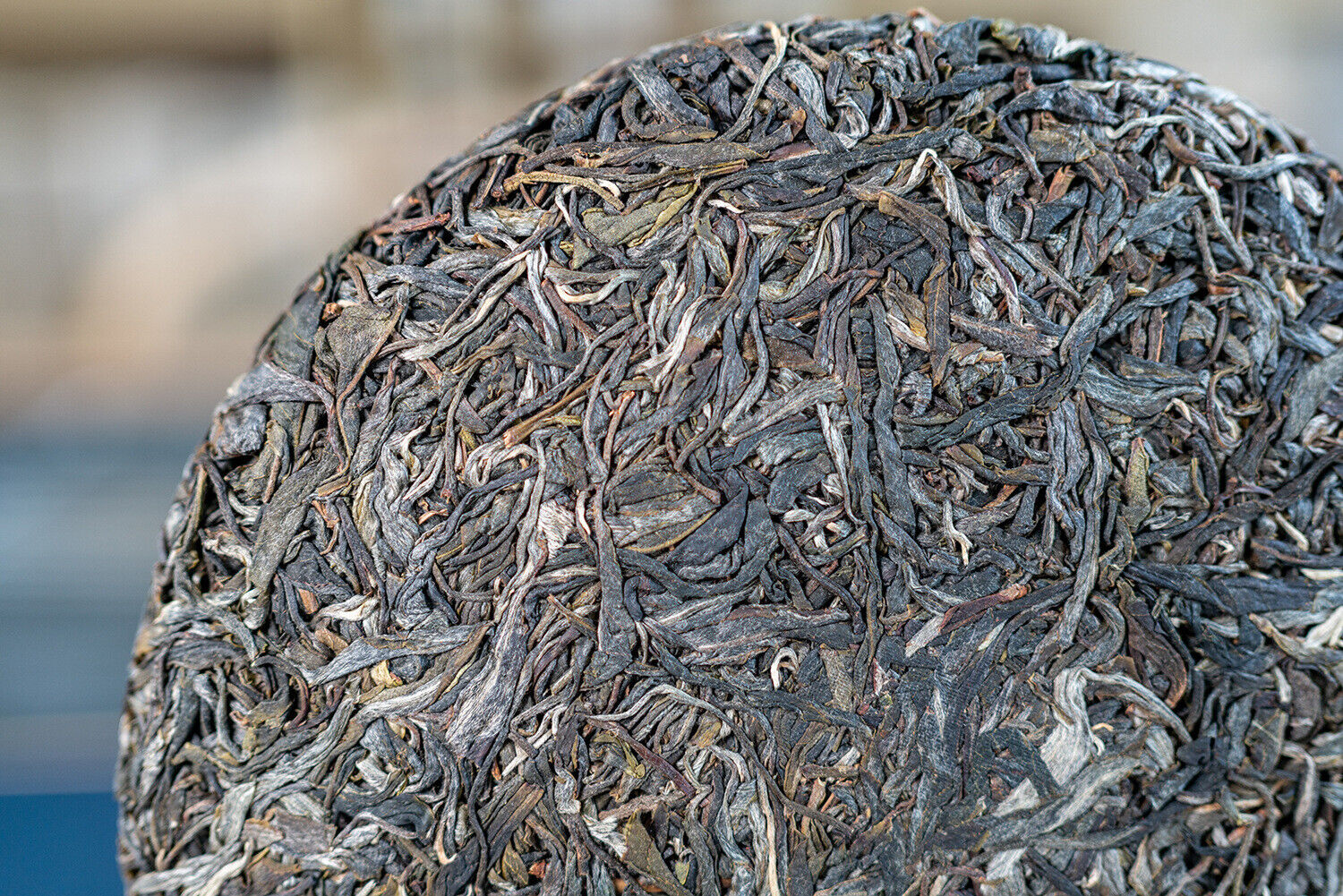 HelloYoung 357g Xigui First Spring Pu'er Raw Tea Yunnan Ancient Pu'er Seven Seed Cake Tea