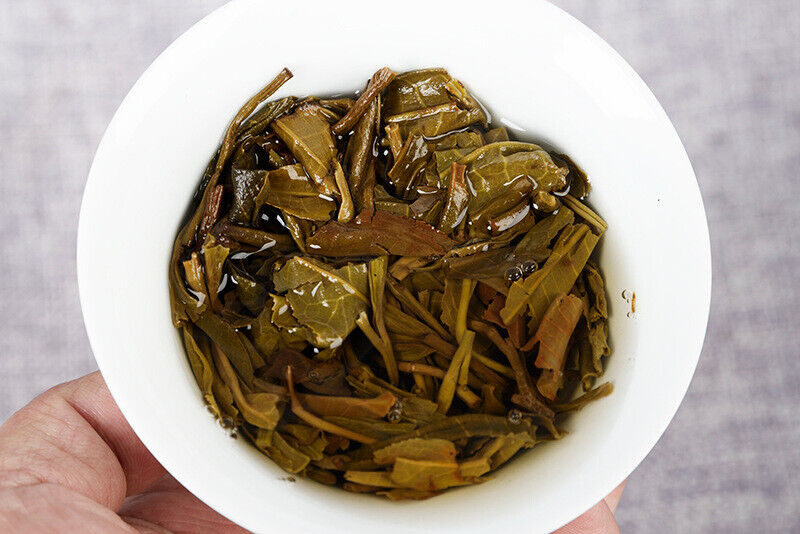 HelloYoung Icelandic Ancient Tree Raw Tea Cake 357g Yunnan Tea Cake