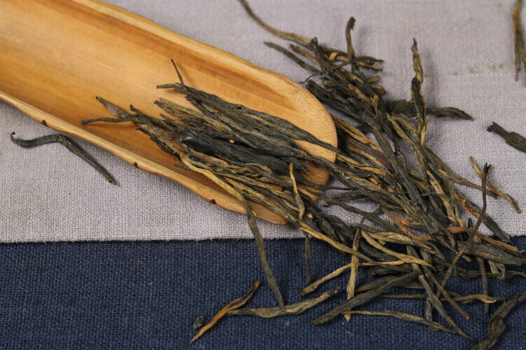 HelloYoung Fengqing Dian Hong tea spring tea Two-leaf pine needles (No. 1) Lijiao black tea