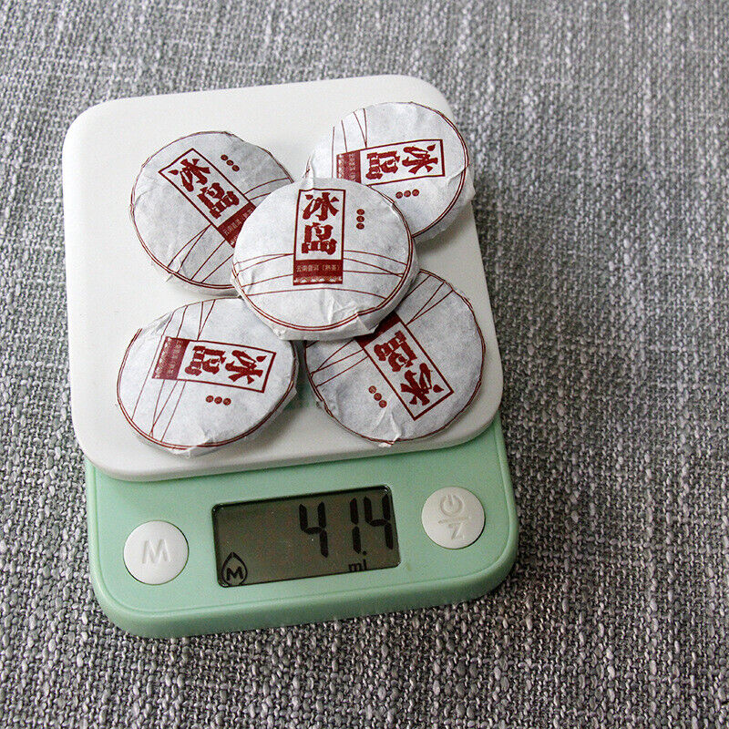 Iceland Mellow Jade Cake Bulk Yunnan Pu'er Tea Ancient Tree Ripe Tea Aged Tea.