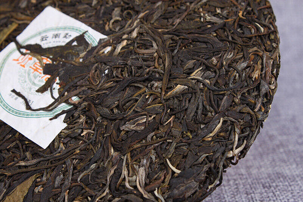 HelloYoung 357g Yunnan Pu'er Raw Tea Cake Banzhang Raw Tea Cake Jiao Mu Seven Seeds Cake