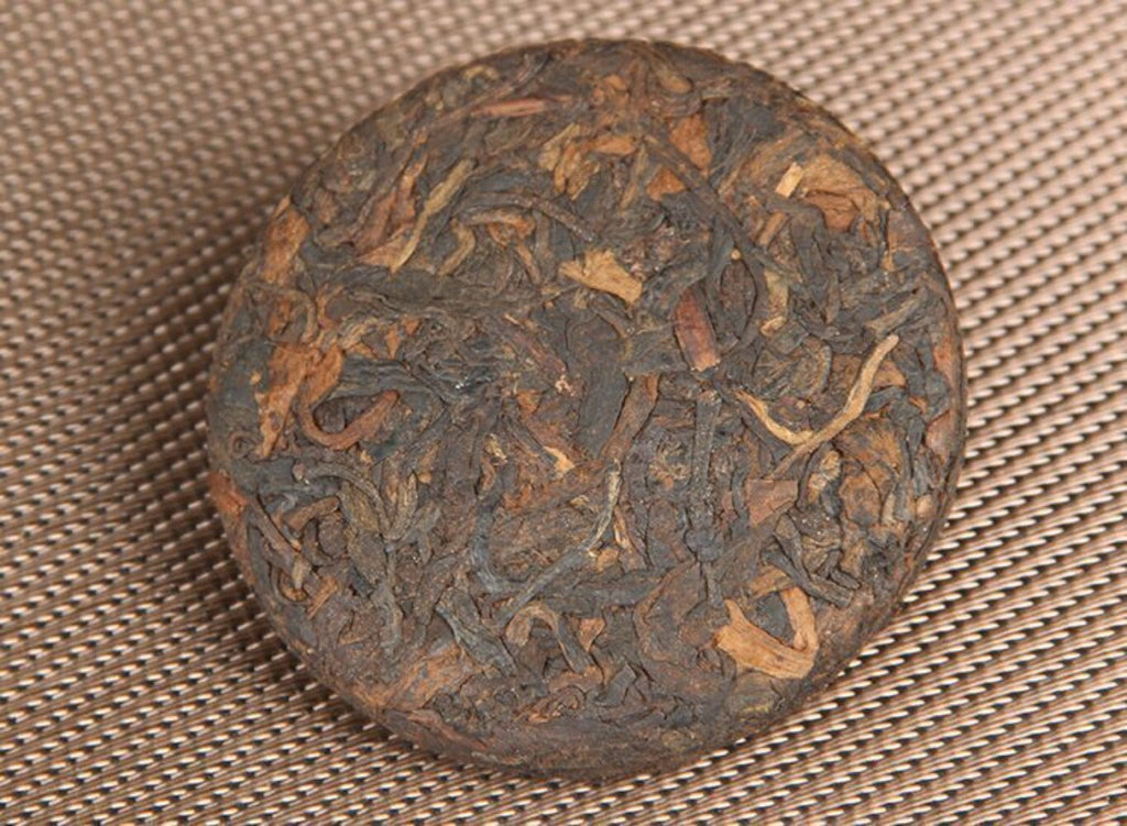 Menghai Ancient Tree Ripe Pu-erh Tea Aged Yunnan Dry Storage Tea Cake
