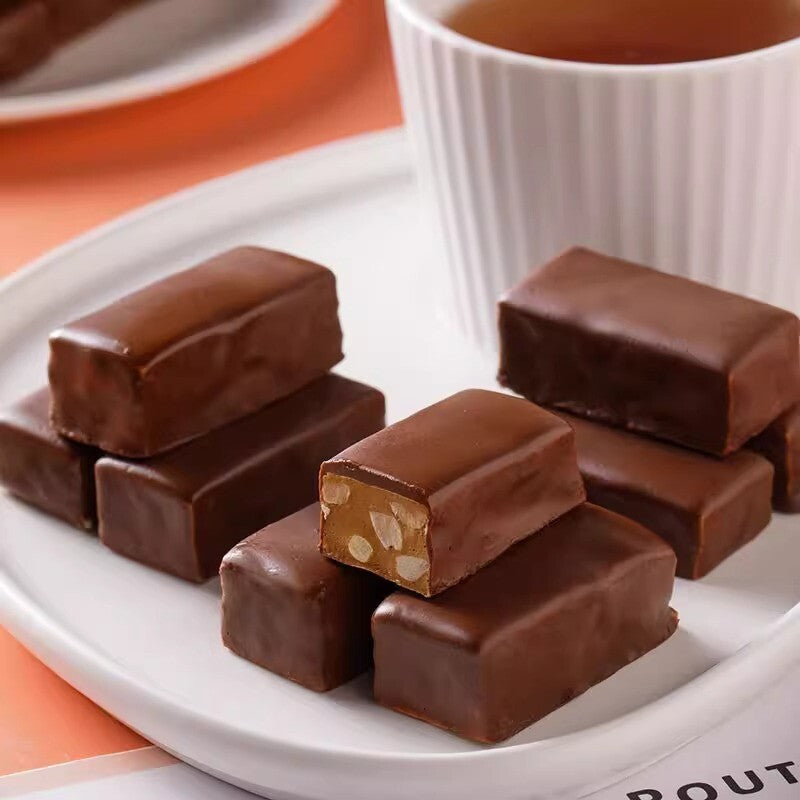 Wholesale Snack Candy Peanut Chocolate Energy Bar Snickers