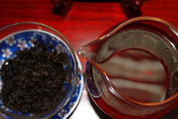 HelloYoung High Quality Yunnan Pu'er Tea Ancient Tree Ripe Tea 357g Tea Cake