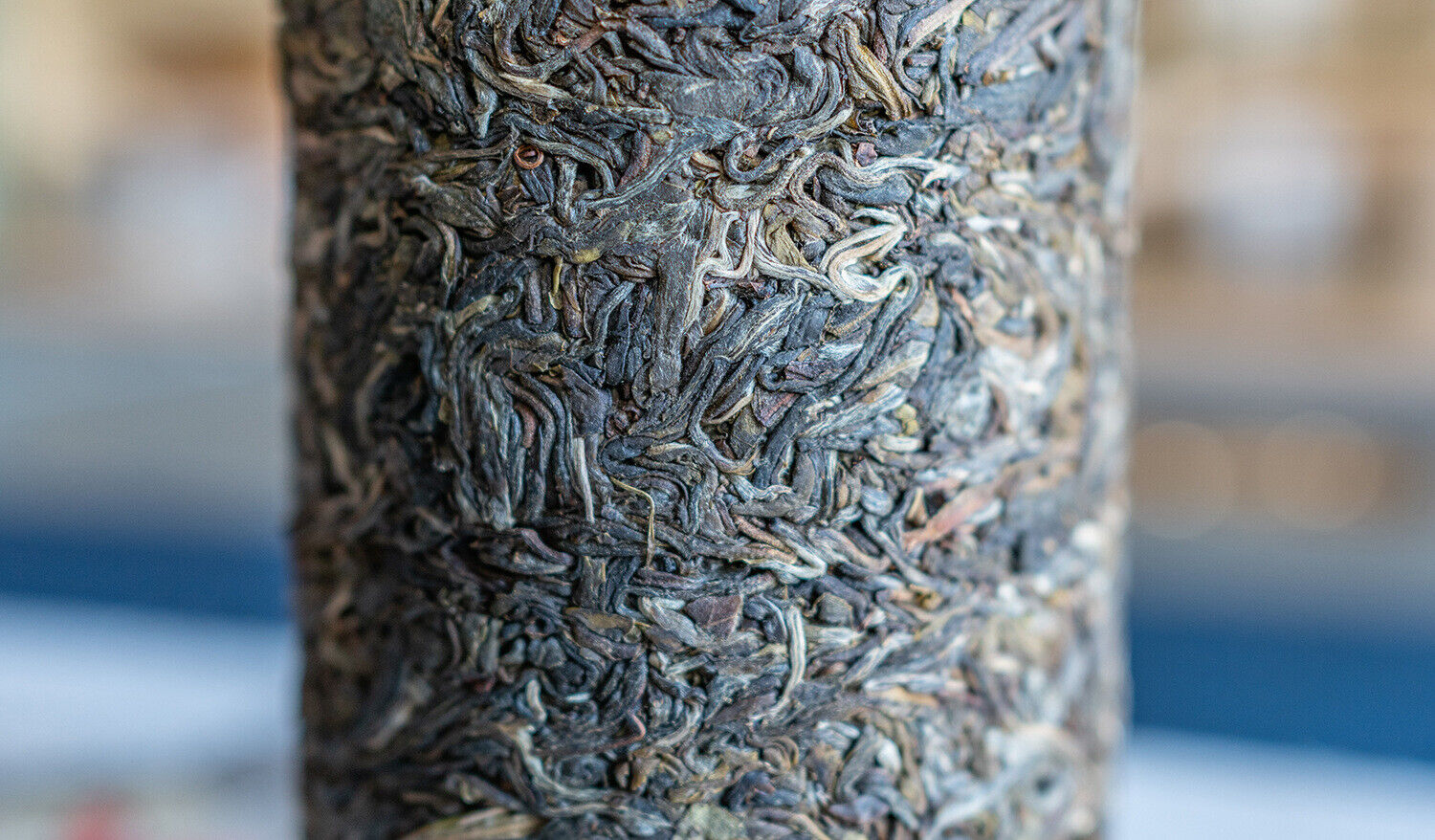 HelloYoung 1kg/strip Yunnan Ancient Spring Tea Column Xigui Dragon Column Pu-erh Raw Tea