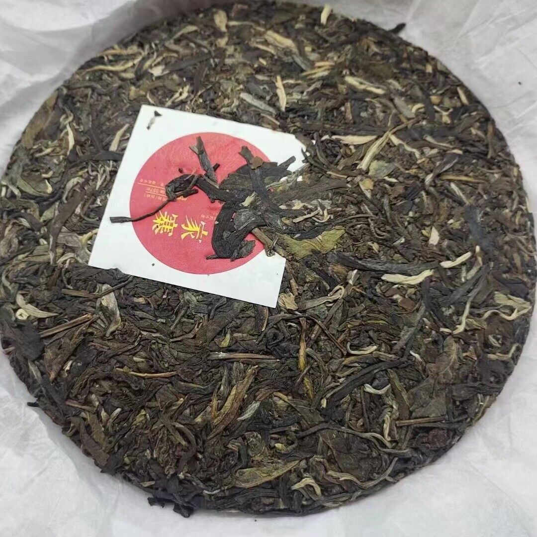 HelloYoung Yunnan Pu'er Tea Dingjiazhai Ancient First Spring Pu'er Raw Tea 357g Cake Tea