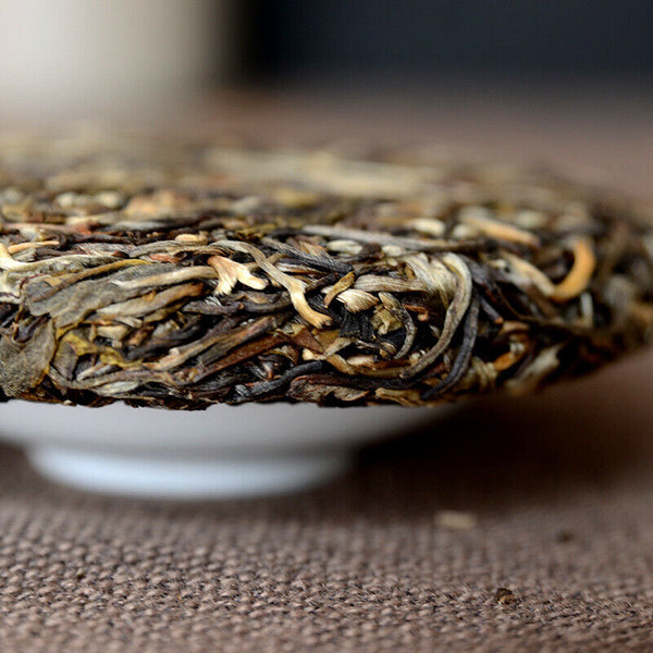 Puerh Tea Ancient Tree Tea 200g Icelandic Raw Tea Leaves Tea Cake Healthy Drink