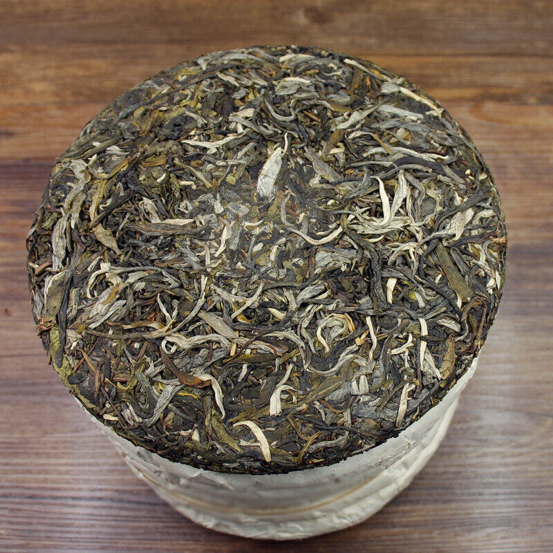 Thé Pu'er Cake du Yunnan 357g thé cru Pu'er Bingchun Yiwu Menghai Xigui