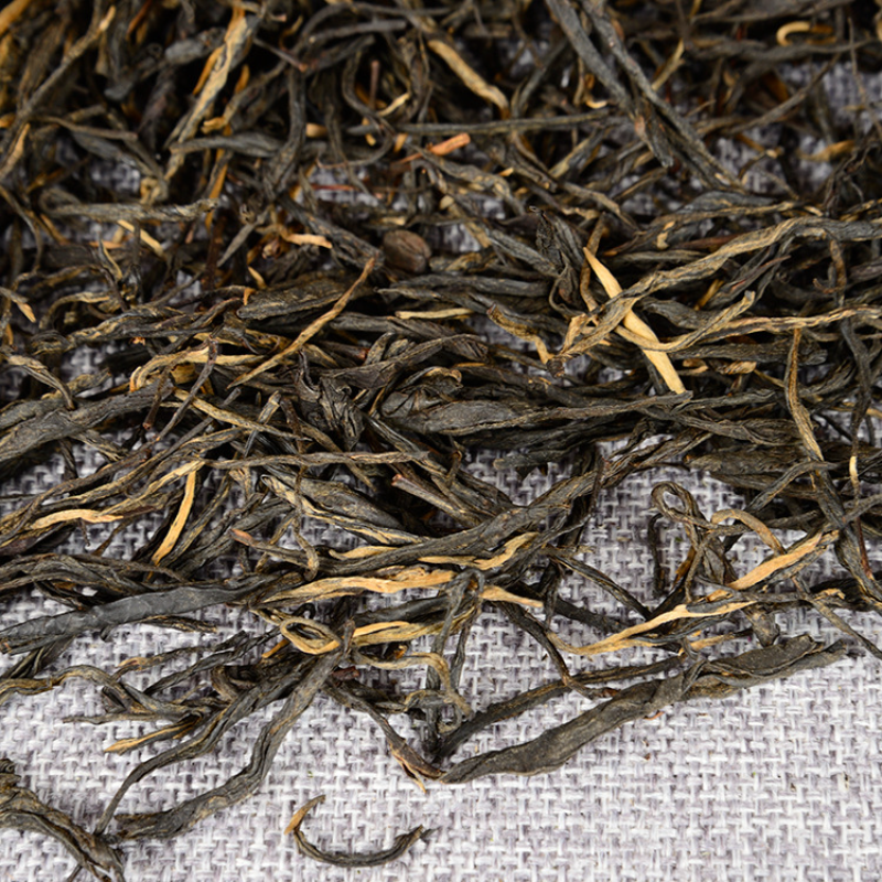 HelloYoung Fengqing Dian Hong tea raw Pine needles one bud two leaves straight black tea Secondary image