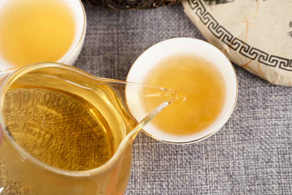 HelloYoung 357g Yunnan Xigui raw cakes seven cakes tea first spring raw tea ancient tea