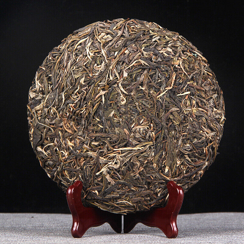 HelloYoung 357g Yunnan Puer Raw Tea 普洱生茶 古六大茶山之首革登青饼早春古树茶生普357g Main image