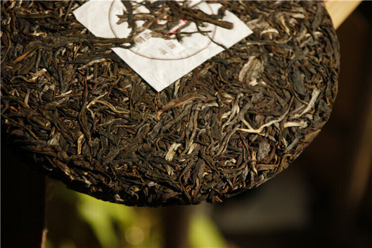HelloYoung 357g Pu-erh Raw Tea Old Panzhang Brown Mountain Yunnan Seven Cakes Hand Pressed