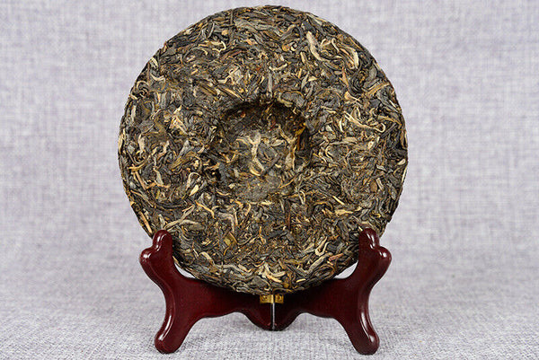 HelloYoung 200g Yunnan Pu'er Seven Seed Cake Tea High Pole Raw Tea Cake Early Spring Tea