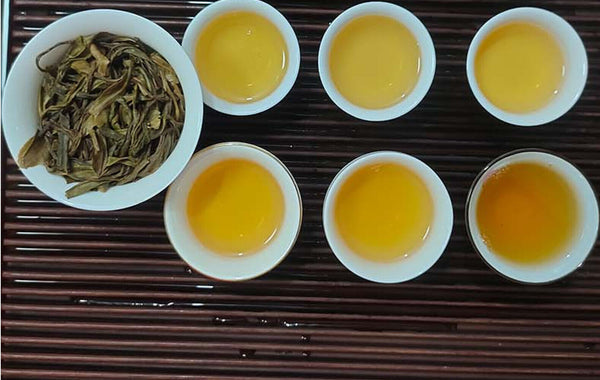 HelloYoung Yunnan Tea Puerh Yibang Cat's Ear Pu-erh Raw Tea 357g Cake Tea