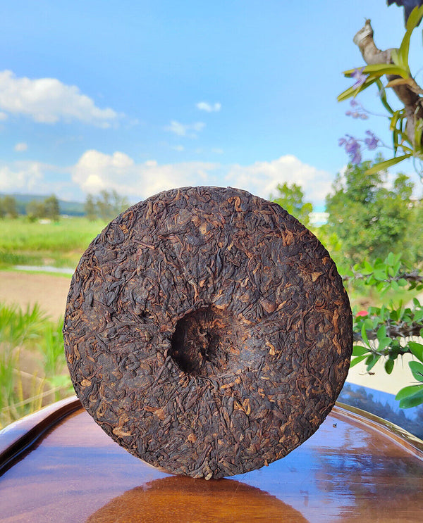 HelloYoung Puerh Ripe Tea Brown Mountain Ripe Tea Yunnan Seven Seed Cake Menghai Pu'er