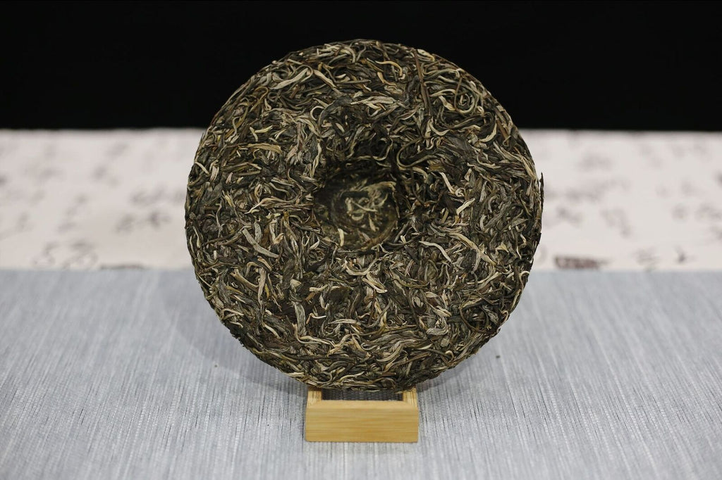 HelloYoung Rhinotang Yunnan Pu'er Tea Raw Tea Menghai Flavor Seven Seed Cake 357g/12.59oz